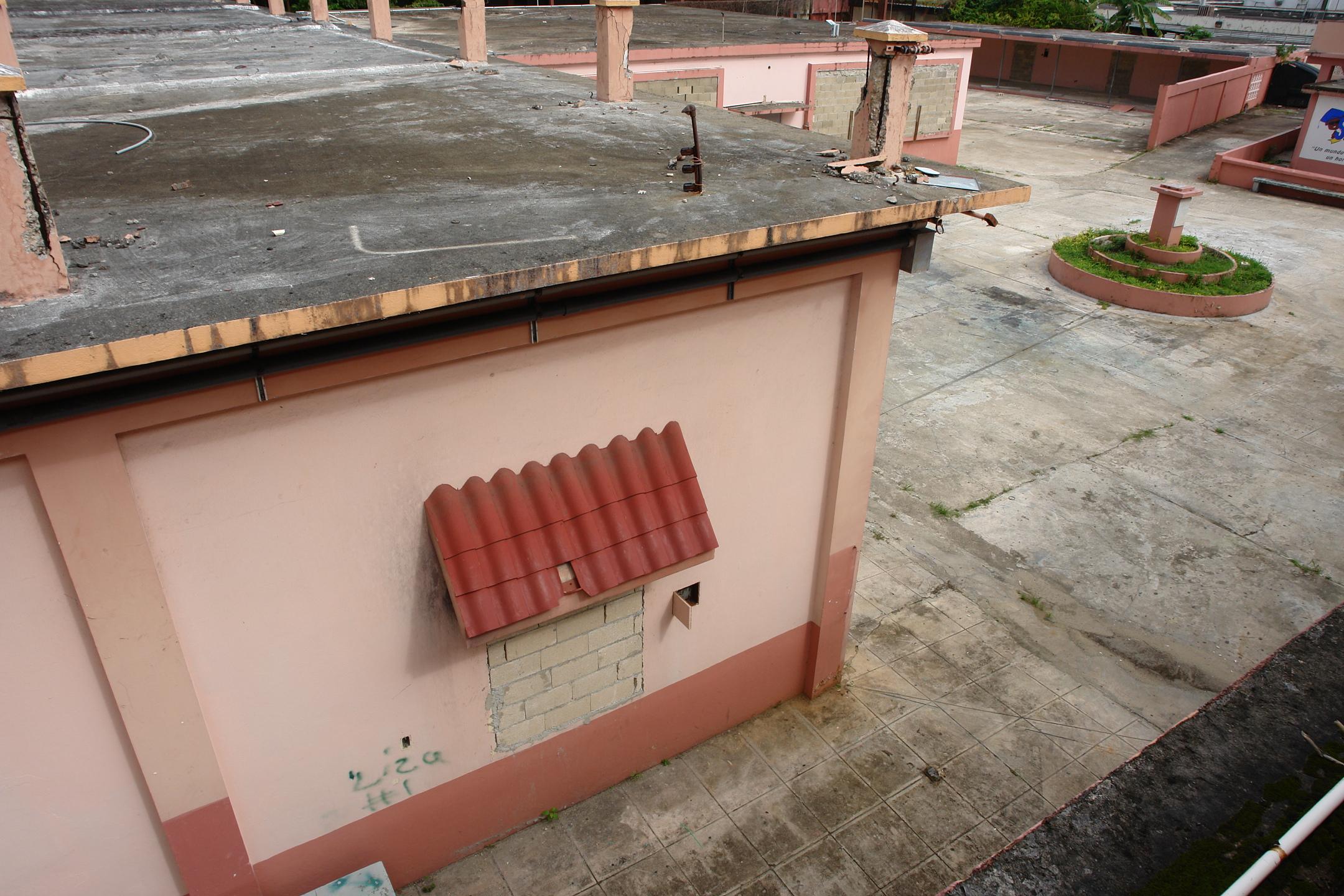 Colegio La Milagrosa - San Juan (Río Piedras) - 2011 00139